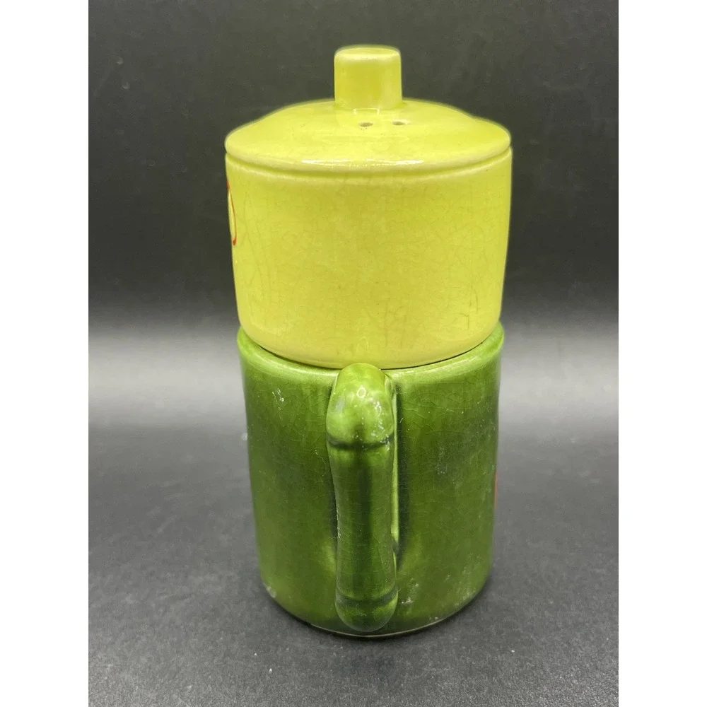 Vtg Kettle and Pot Stackable Salt & Pepper‎ Set Collectible Decor Green Yellow